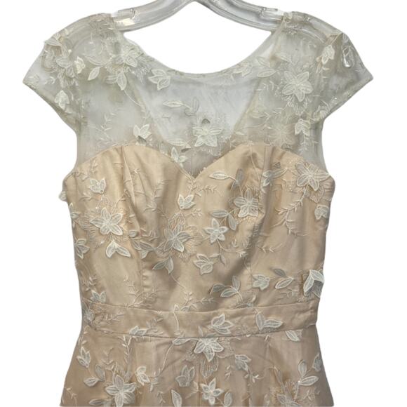 Modcloth Chi Chi London Eyes On The Bride Creme Embroidered Floral Dress Size 6 - Picture 4 of 9